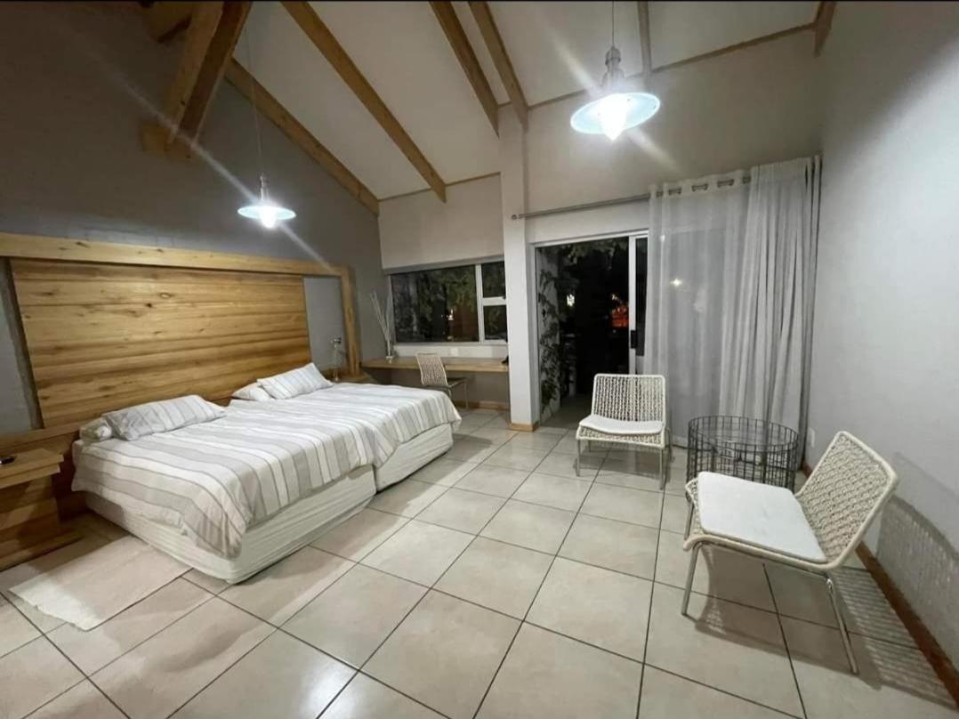 Villa Vista Guesthouse, Windhoek, Namibia Стая снимка